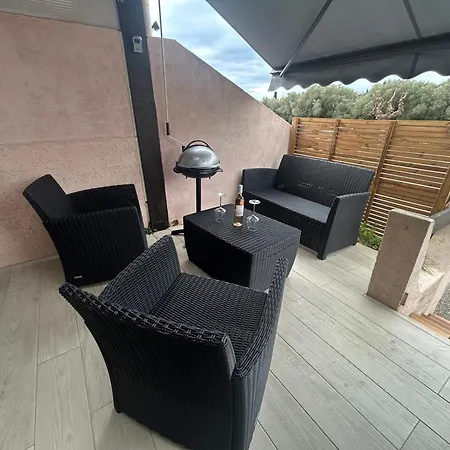 Holiday home Club Avec Terrasse