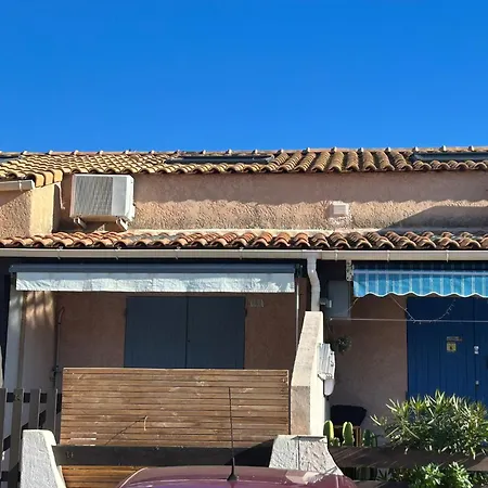 Holiday home Club Avec Terrasse *